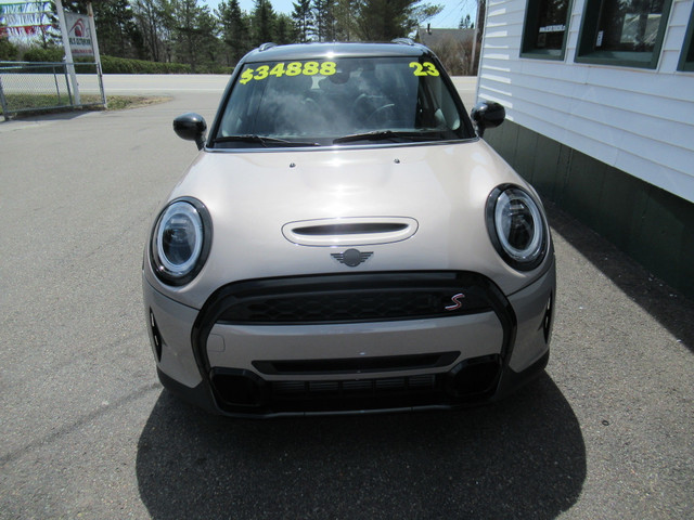 2023 MINI 5 Door Cooper S 5 Door | Loaded | 5500kms! in Cars & Trucks in Saint John - Image 3