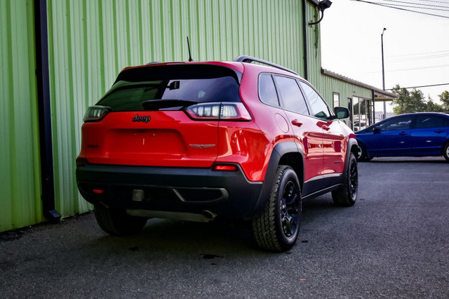 2019 Jeep Cherokee Trailhawk • HEATED SEATS/STEERING • NAV • CP/ in Cars & Trucks in Cornwall - Image 3