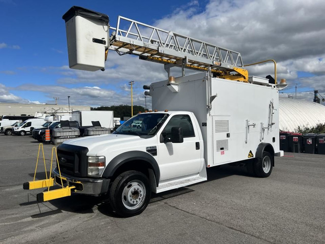 2010 Ford F-550 Cab Super 4RM empat 186po cab à essieu 84po XL F in Cars & Trucks in Longueuil / South Shore - Image 2