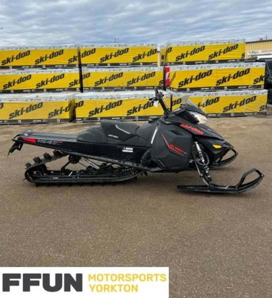 2016 Ski-Doo Summit SP with T3 Package ROTAX 800R E-TEC in Snowmobiles in Regina