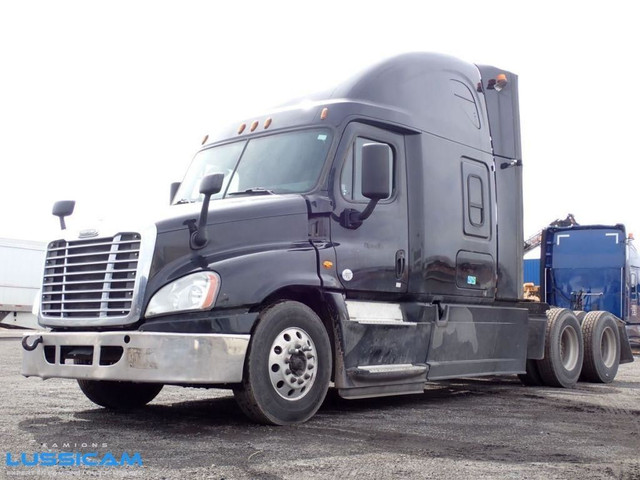 2017 Freightliner CA125SLP in Heavy Equipment in Longueuil / South Shore - Image 3