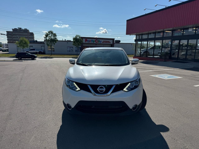 2017 Nissan Qashqai SV AWD P/SUNROOF BLUETOOTH P/START BACKUP CA in Cars & Trucks in City of Toronto - Image 2