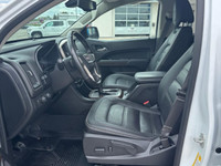 Presenting the exquisite GMC Canyon 4WD Denali, a sleek 4x4 truck known for its excellent handling a... (image 9)