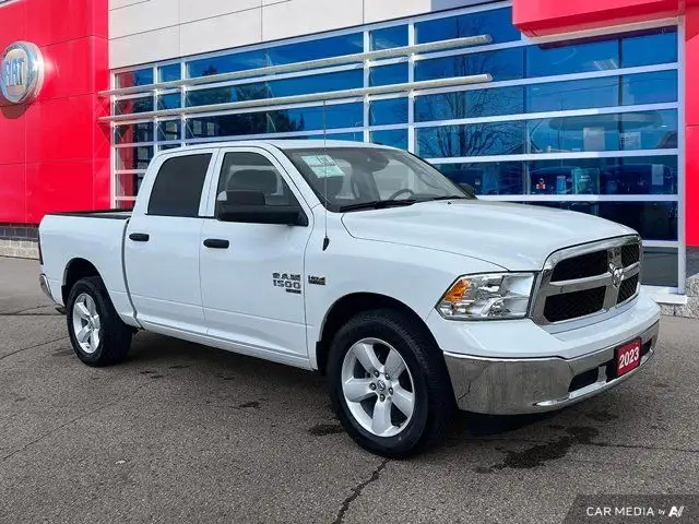 2023 Ram 1500 Classic SLT | Hemi V8 | Trailer Tow Pkg. | 20 in Cars & Trucks in Guelph - Image 9