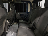 QUICK ORDER PACKAGE 24W WILLYS, BLACK 3-PIECE FREEDOM HARDTOP, CONVENIENCE GROUP, TECHNOLOGY GROUP,... (image 9)
