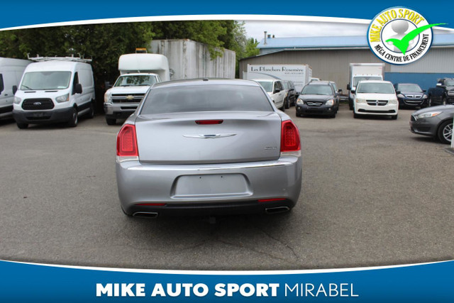 2016 Chrysler 300 Berline 4 portes tourisme, traction arrière!!  in Cars & Trucks in Laval / North Shore - Image 4