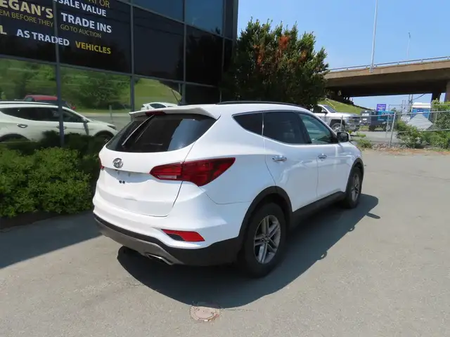 2018 Hyundai Santa Fe Sport BASE AWD in Cars & Trucks in Dartmouth - Image 6