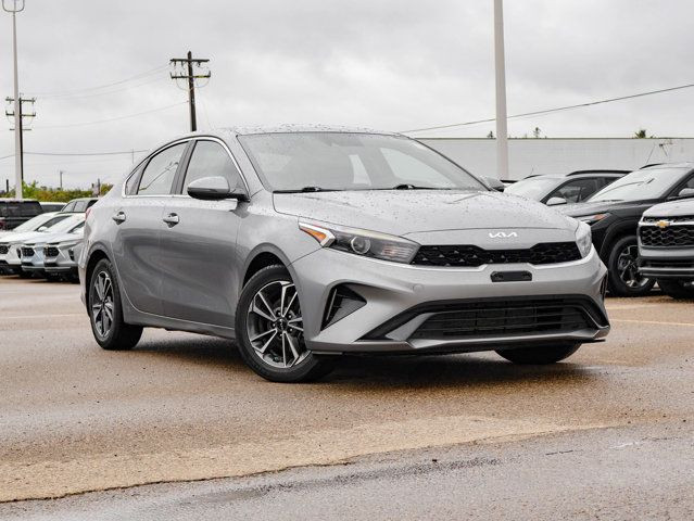 2022 Kia Forte EX 2.0L in Cars & Trucks in Edmonton - Image 2