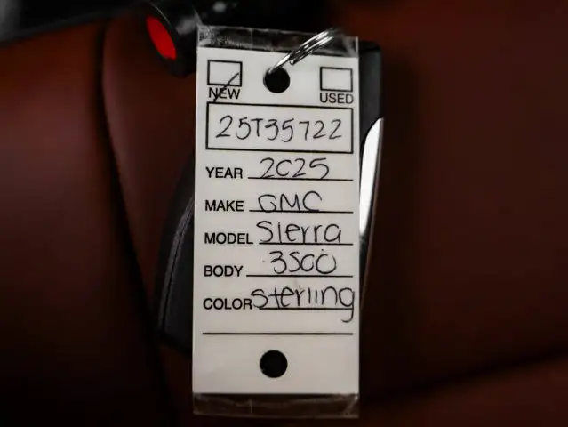 2025 GMC Sierra 3500HD Denali Ultimate dans Autos et camions dans Comté de Strathcona - Image 37