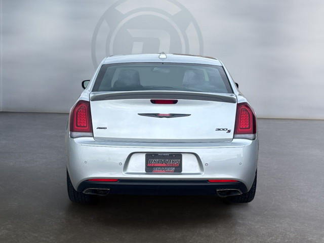 2023 Chrysler 300 in Cars & Trucks in Calgary - Image 4