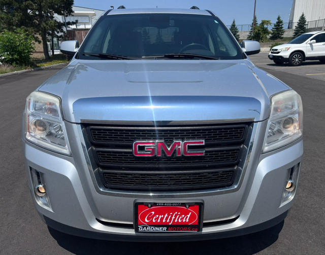 2015 GMC Terrain SL Front-wheel Drive Automatic in Cars & Trucks in Mississauga / Peel Region - Image 2