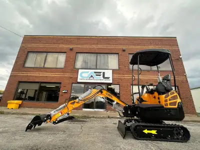 Finance Available: Brand new 1.5 ton Excavator with B&S engine, hydraulic thumb, side controls at LO...