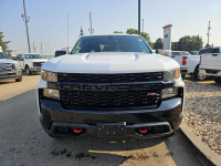 2020 Chevrolet Silverado 1500 4WD Crew Cab 147" Custom Trail, 5.3L V8 Gas, Remote Keyless Entry, Bac... (image 8)