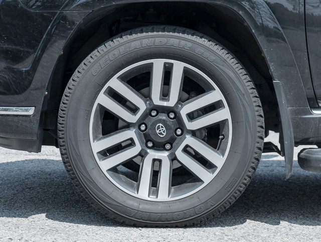 2022 Toyota 4Runner in Cars & Trucks in Markham / York Region - Image 4
