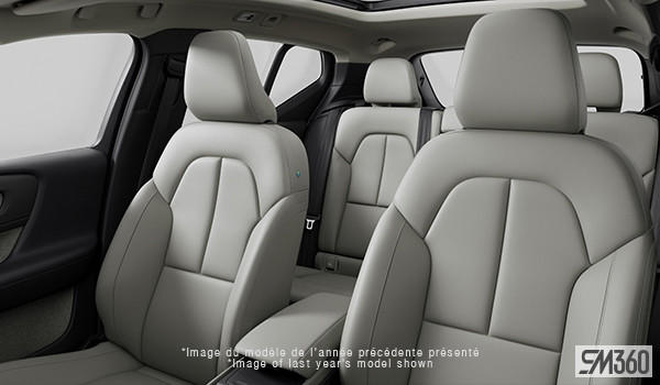 2026 Volvo XC40 B5 AWD Plus Dark Theme in Cars & Trucks in Edmonton - Image 4