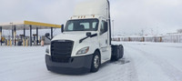 2020 Freightliner T12664ST