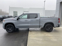The 2025 Chevrolet Silverado 1500 RST in Slate Grey Metallic is a potent and well-equipped pickup tr... (image 4)