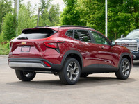 2025 Chevrolet Trax LT Smart Style, Big Value MODERN STYLE, MAXIMUM VERSATILITY Sleek crossover desi... (image 3)