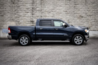 Aluminum Wheels, Chrome Accents, Proximity Key, Touchscreen, Streaming Audio! 6 LOCATIONS KINGSTON -... (image 1)