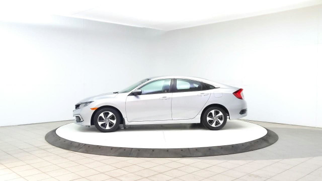 2019 Honda Civic LX in Cars & Trucks in Lethbridge - Image 2