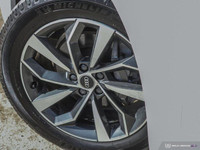 * All Wheel Drive (AWD) * Panoramic Sunroof * Heated front seats * Heated steering wheel * Smart key... (image 8)