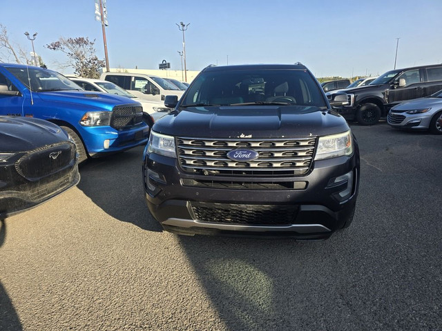 2017 Ford Explorer XLT 4WD | TECH PKG | 7 PASS in Cars & Trucks in Calgary - Image 2