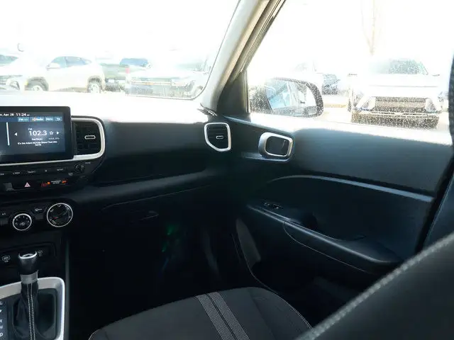 2023 Hyundai Venue Preferred | Lane Keep Assist | Backup Cam in Cars & Trucks in Edmonton - Image 23