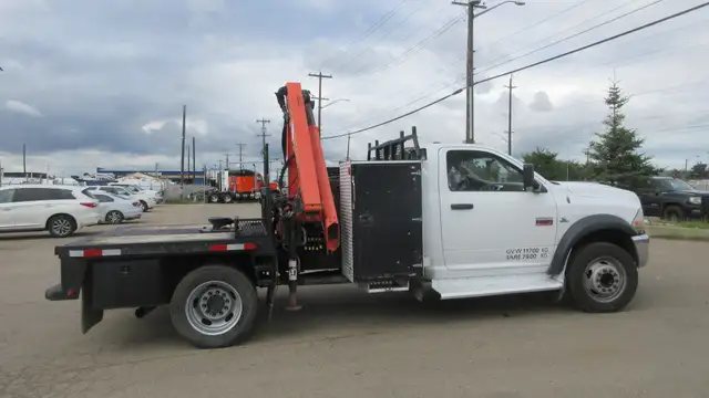 2011 Dodge RAM 550 SLT WITH PALFINGER PK6001 BOOM TRUCK in Cars & Trucks in Edmonton - Image 6