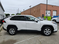 { CERTIFIED PRE-OWNED } THIS VEHICLE COMES FULLY CERTIFIED WITH A SAFETY CERTIFICATE SERVICED AT NO... (image 5)