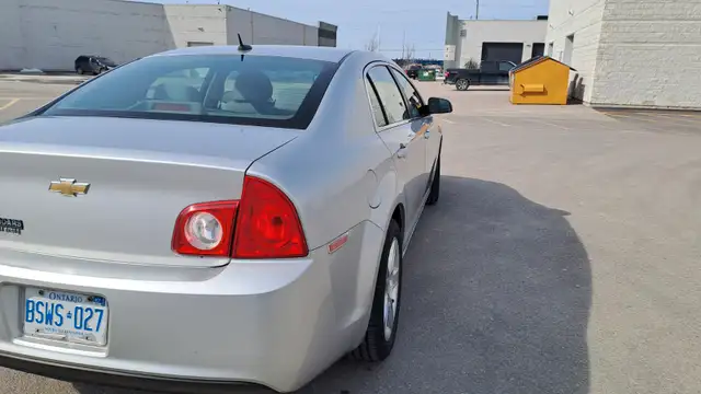 2011 Chevrolet Malibu LS in Cars & Trucks in Barrie - Image 6