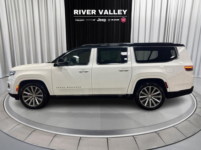 2023 Jeep Grand Wagoneer L in Cars & Trucks in Strathcona County - Image 4