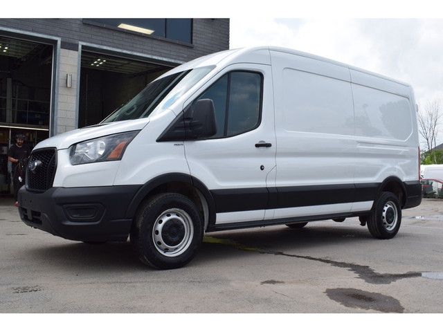 2021 Ford Transit Cargo Van T-250 148 Med Rf 9070 GVWR RWD in Cars & Trucks in Laval / North Shore - Image 3