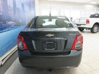 CHEVROLET SONIC 2013 AYANT 234700 KM CERTIFIÉ (RAPPORT CARFAX DISPONIBLE) MOTEUR 1.8 LITRES OFFRANT... (image 6)