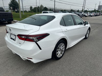 Discover the reliability and modern design of the 2022 Toyota Camry SE, now available at Blue Mounta... (image 4)
