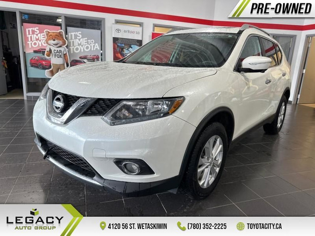 2016 Nissan Rogue SV - Navigation - Leather Seats in Cars & Trucks in Edmonton