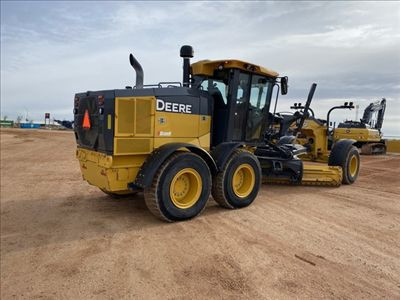 2018 John Deere 870G in Heavy Equipment in Winnipeg - Image 3