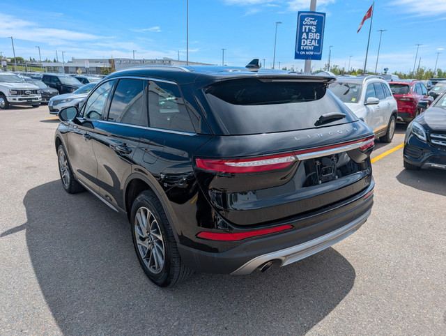 2022 Lincoln Corsair Standard 2.0T, NAVIGATION, SUNROOF, LEAT... in Cars & Trucks in Calgary - Image 3