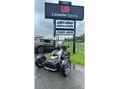 2019 Can-Am RYKER RALLY 900ACE Unité en très bon état ! Livré en toute sécurité. Dispose d'un pare-b...