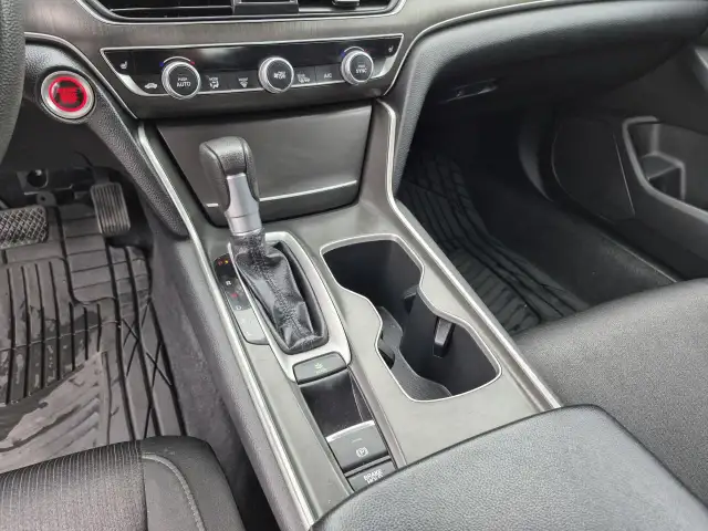 2018 Honda Accord LX Certified/Clean in Cars & Trucks in London - Image 15