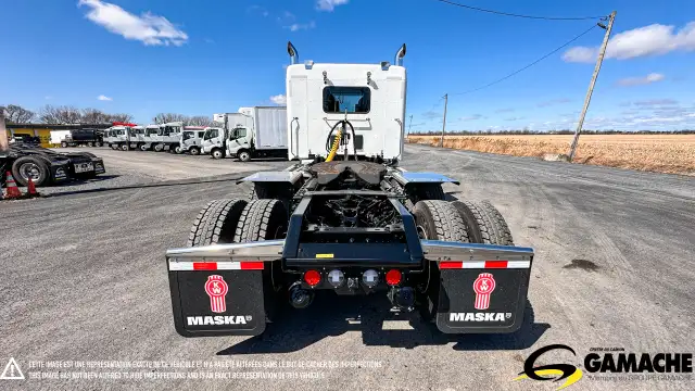 2025 KENWORTH T880 HIGHWAY / SLEEPER TRUCK / TRACTOR in Heavy Trucks in Chilliwack - Image 15