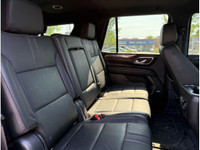 22 Inch Wheels | Hands-Free Liftgate | Wireless Charging | Leather Wrapped Steering Wheel | Heated S... (image 4)
