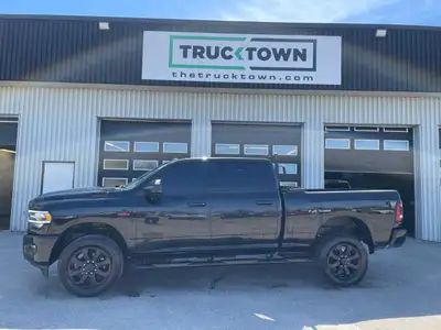 2020 Ram 2500 Big Horn Night 4x4 Crew Cab with the 6.7L Cummins Diesel and only 120,000kms! Big Horn...