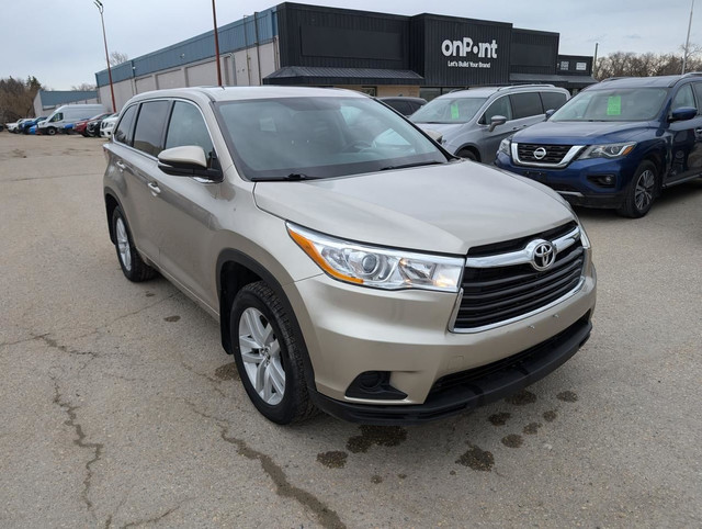 2016 Toyota Highlander LE | Back Up Camera | AWD in Cars & Trucks in Winnipeg - Image 2