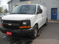 Engine: 8 Cylinder Engine 4.8L/293CI Safety Equipment Stabilitrak, electronic stability control syst... (image 3)