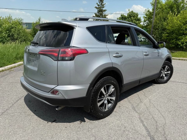 2018 Toyota RAV4 XLE / ALL WHEEL DRIVE / SUPER CLEAN SUV! in Cars & Trucks in Ottawa - Image 4