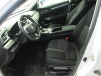HONDA CIVIC 2019 LX ÉDITION / INTÉRIEUR EN TISSU CHAUFFANT / BLUETOOTH / CAMÉRA DE RECUL / ROUES 16... (image 4)
