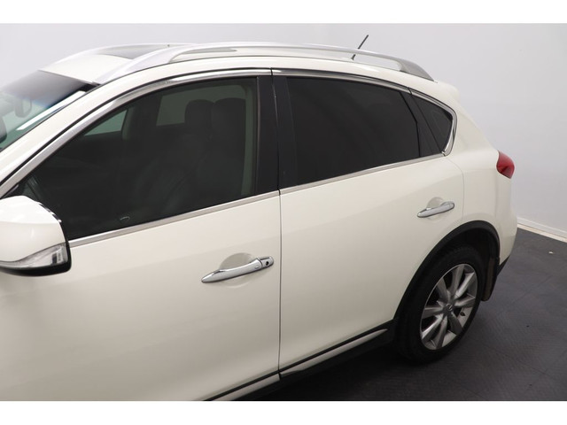 2017 Infiniti QX50 SIÈGES CHAUFFANT, TOIT-OUVRANT, CAMERA in Cars & Trucks in Longueuil / South Shore - Image 4