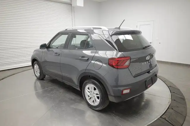 2024 Hyundai Venue Preferred62863707614977123