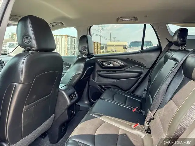 2018 GMC Terrain SLT | Apple Carplay | Heated Seats dans Autos et camions dans Saskatoon - Image 29