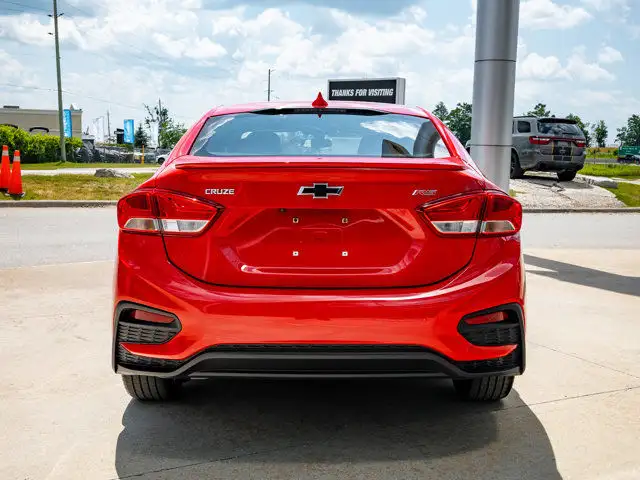 2019 Chevrolet Cruze Premier in Cars & Trucks in Barrie - Image 7